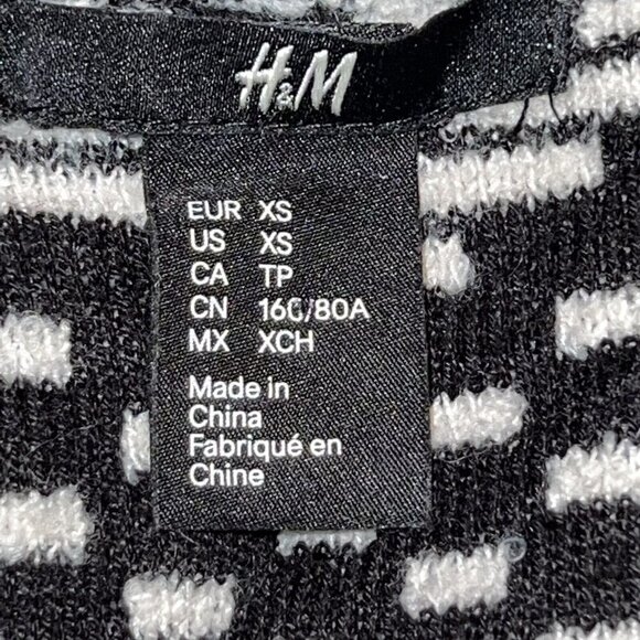 H&M‎ Black & White Diamonds Open Front 3/4 Sleeve Wool Blend Oversized Cardigan - Picture 5 of 7